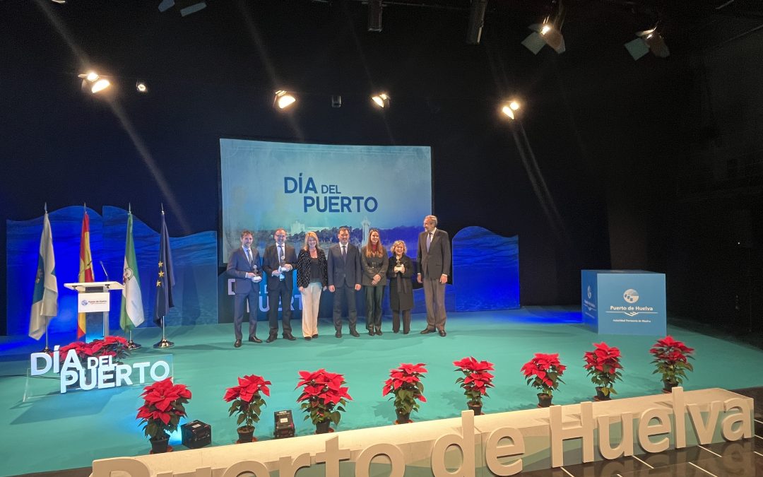 El Puerto de Huelva celebra su día con la entrega de menciones especiales a Capitanía Marítima, Moeve y el comedor social Virgen de la Cinta