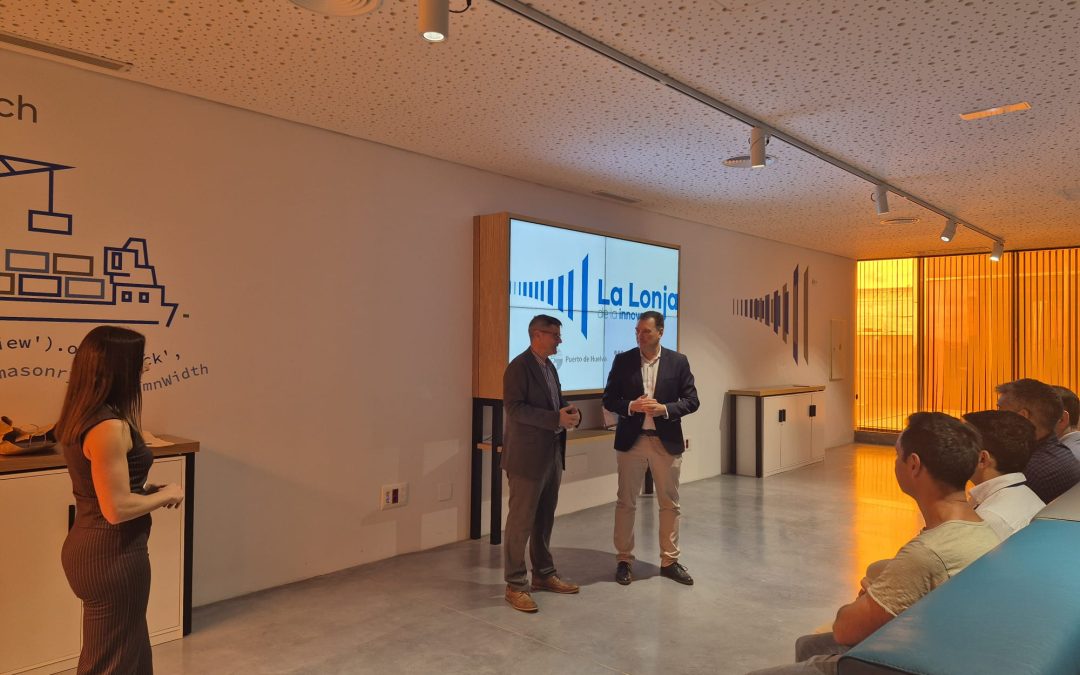 El Puerto de Huelva premia dos proyectos innovadores internos sobre un Sistema de Información Geográfica en tiempo real de las operaciones y la creación de un odotipo